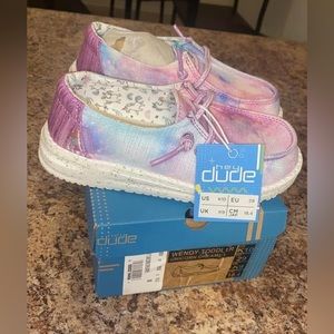 Hey dude girls NWT